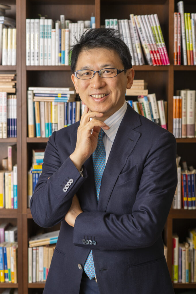 タレントでもある大学教授の斎藤先生